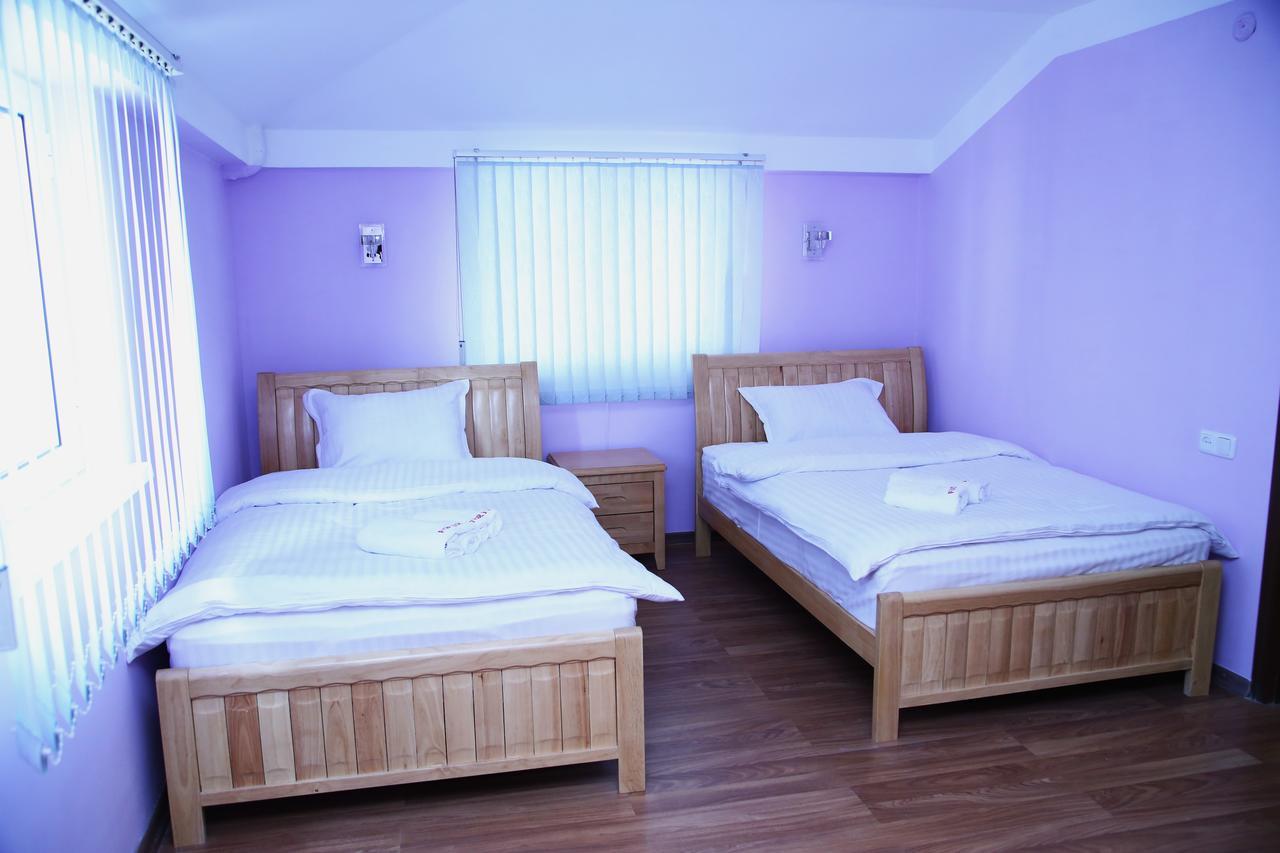Hotel For You Yerevan Exterior photo
