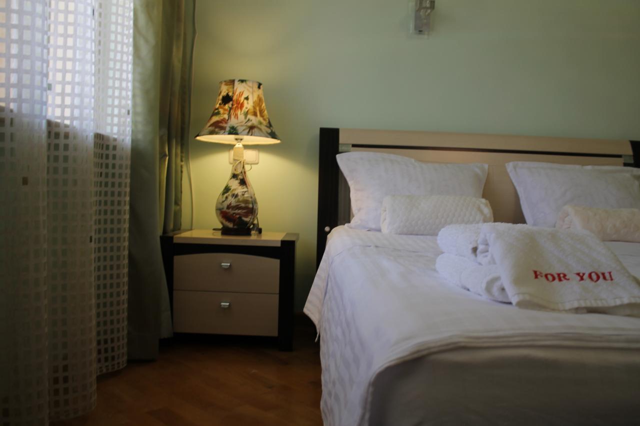 Hotel For You Yerevan Exterior photo