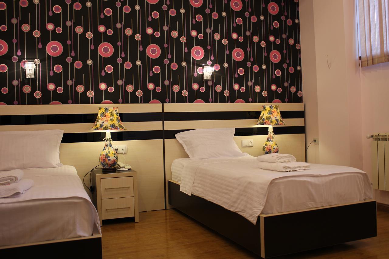 Hotel For You Yerevan Exterior photo