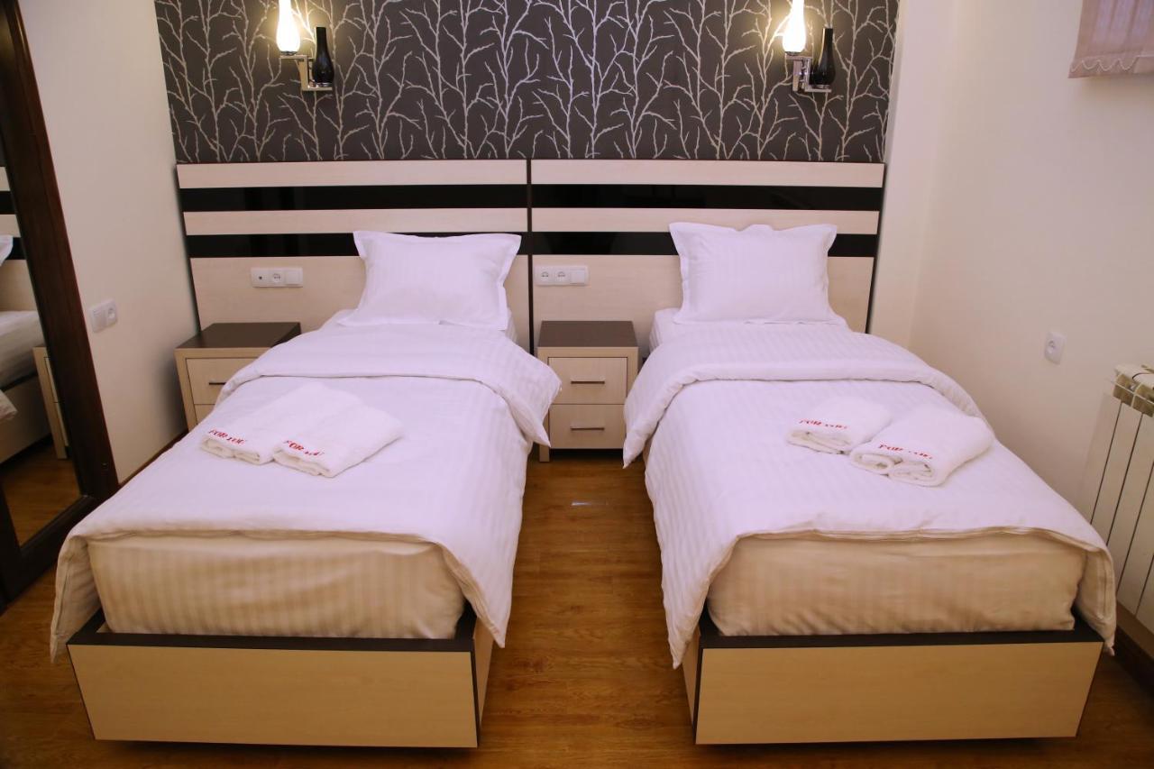 Hotel For You Yerevan Exterior photo